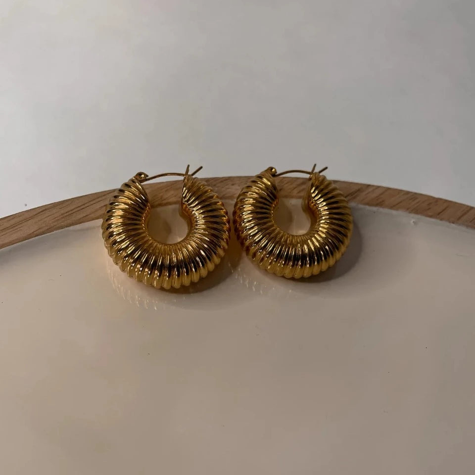 Bella Hoops